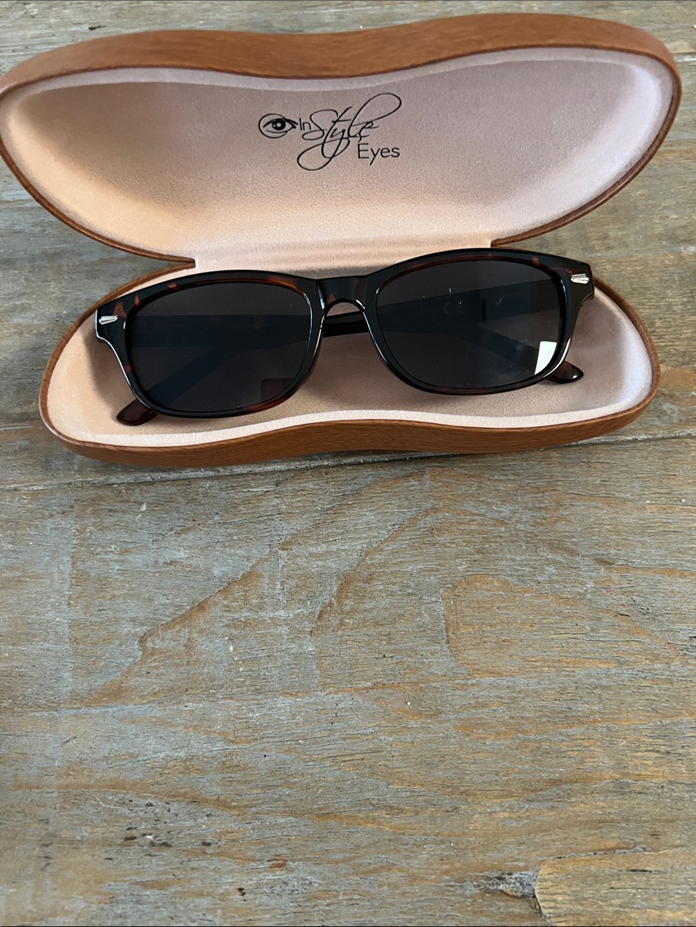 Women’s  Tortoiseshell Sunglasses - Brown Lens